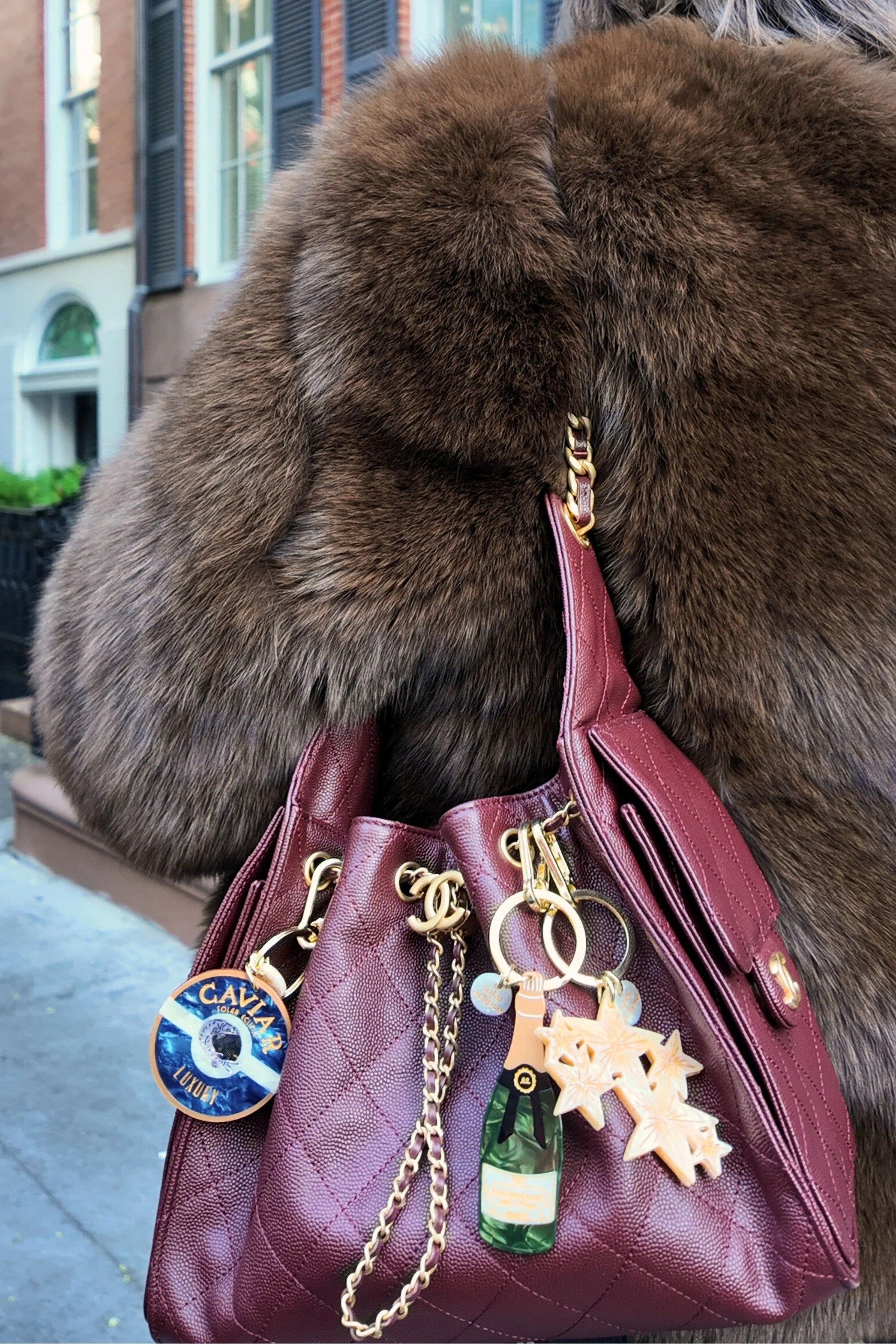 HAND PAINTED CHAMPAGNE BAG CHARM & KEYCHAIN - GIFTS: KEYCHAINS - SASSANOVA