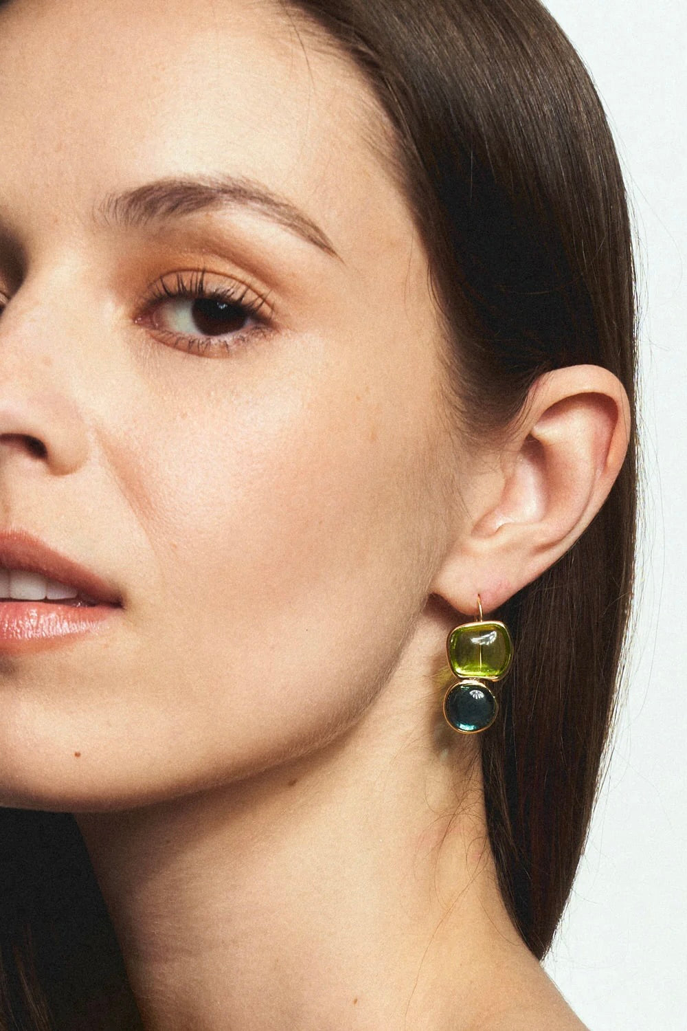PETITE ANALIA EARRINGS- GREEN
sassanova