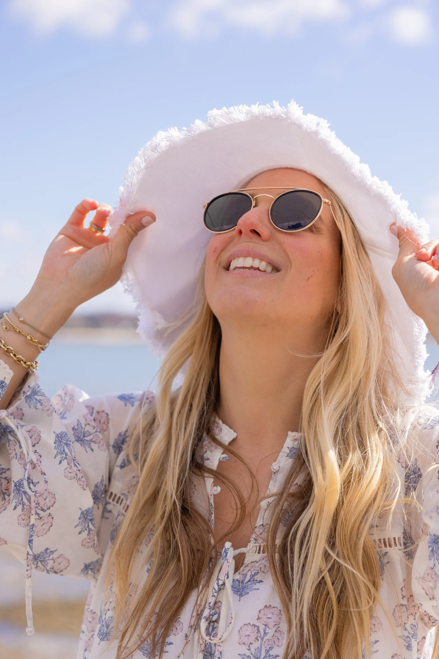 FRINGED CANVAS PACKABLE SUNHAT- WHITE - Hats - Sassanova