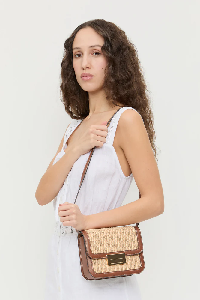 DESI FLAP CROSSBODY - Handbags - Sassanova