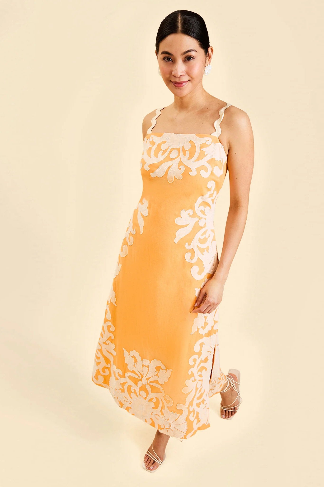 SAMMY EMBROIDERED MIDI DRESS - Dresses - Sassanova