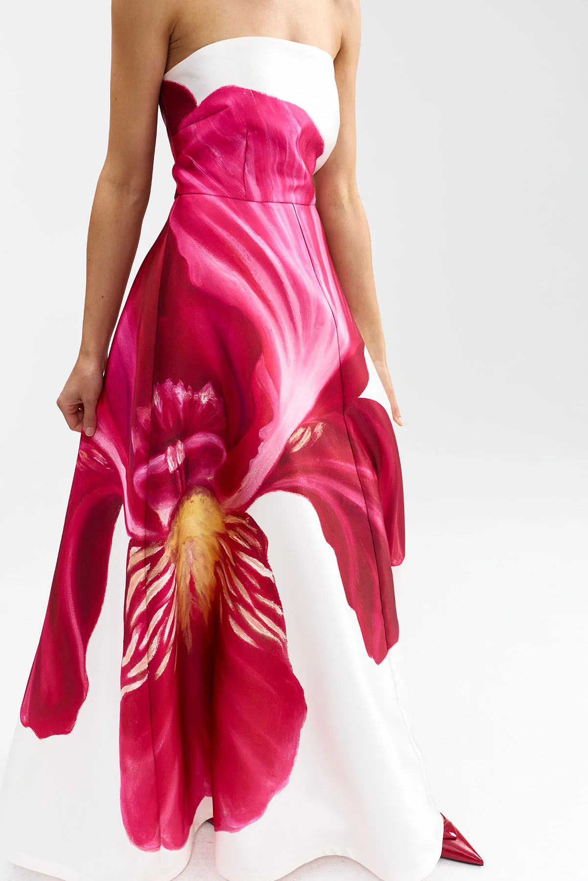 AUDREY GOWN - Dresses - Sassanova