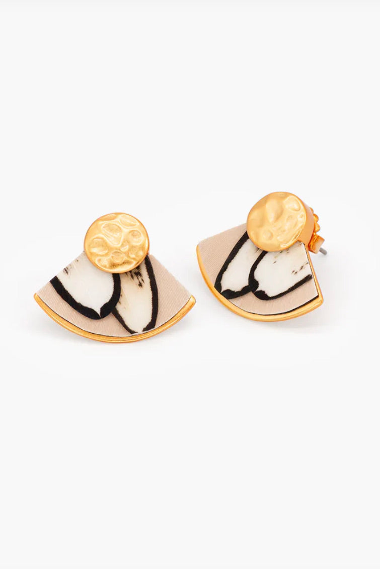 PROUD LAND FAN EARRING
sassanova