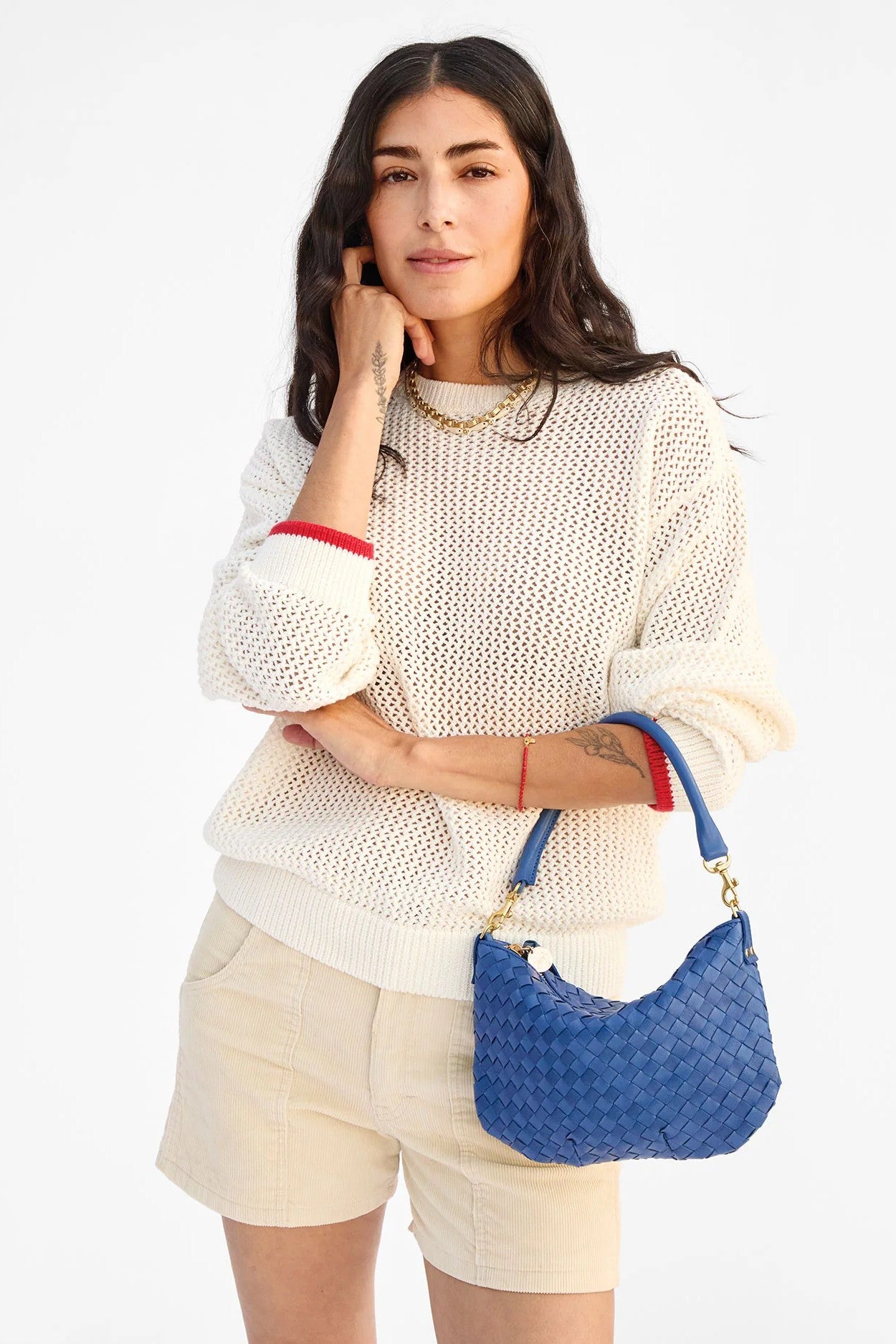 PETITE MOYEN MESSENGER WOVEN DIAGONAL - Handbags - Sassanova