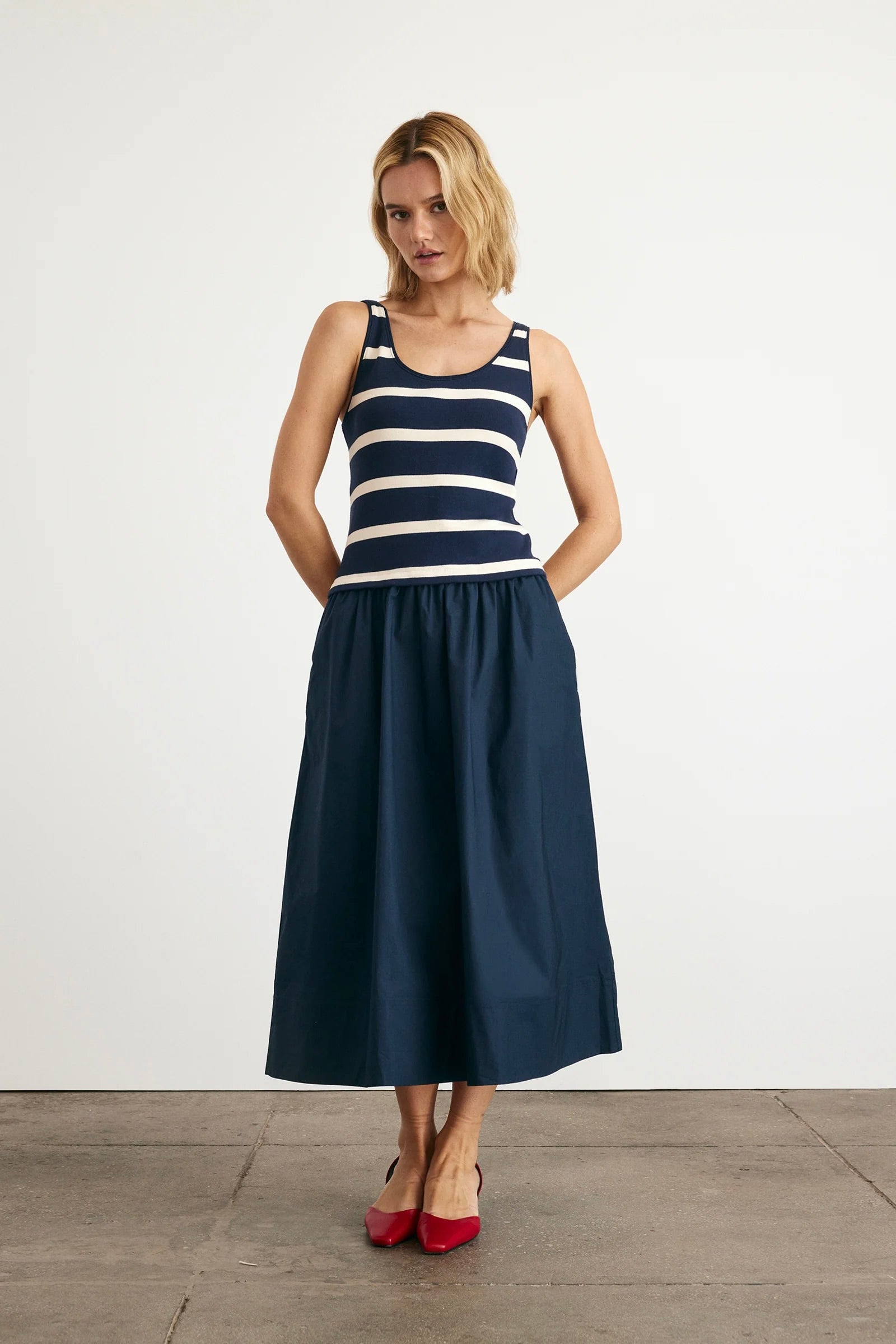 AMBER DRESS
sassanova