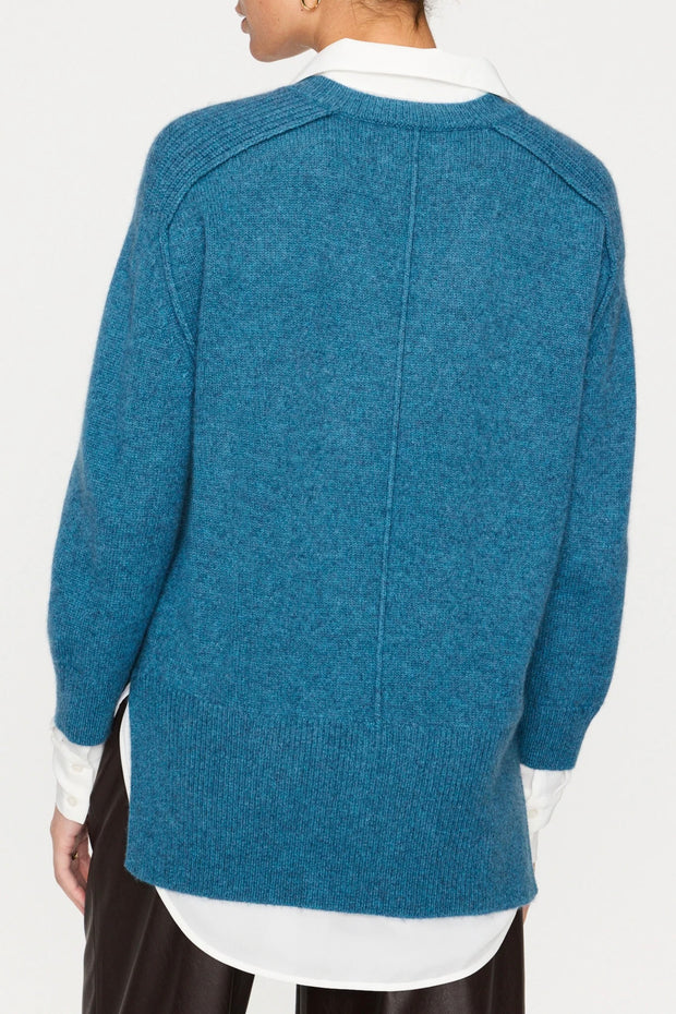 V-NECK LAYERED PULLOVER