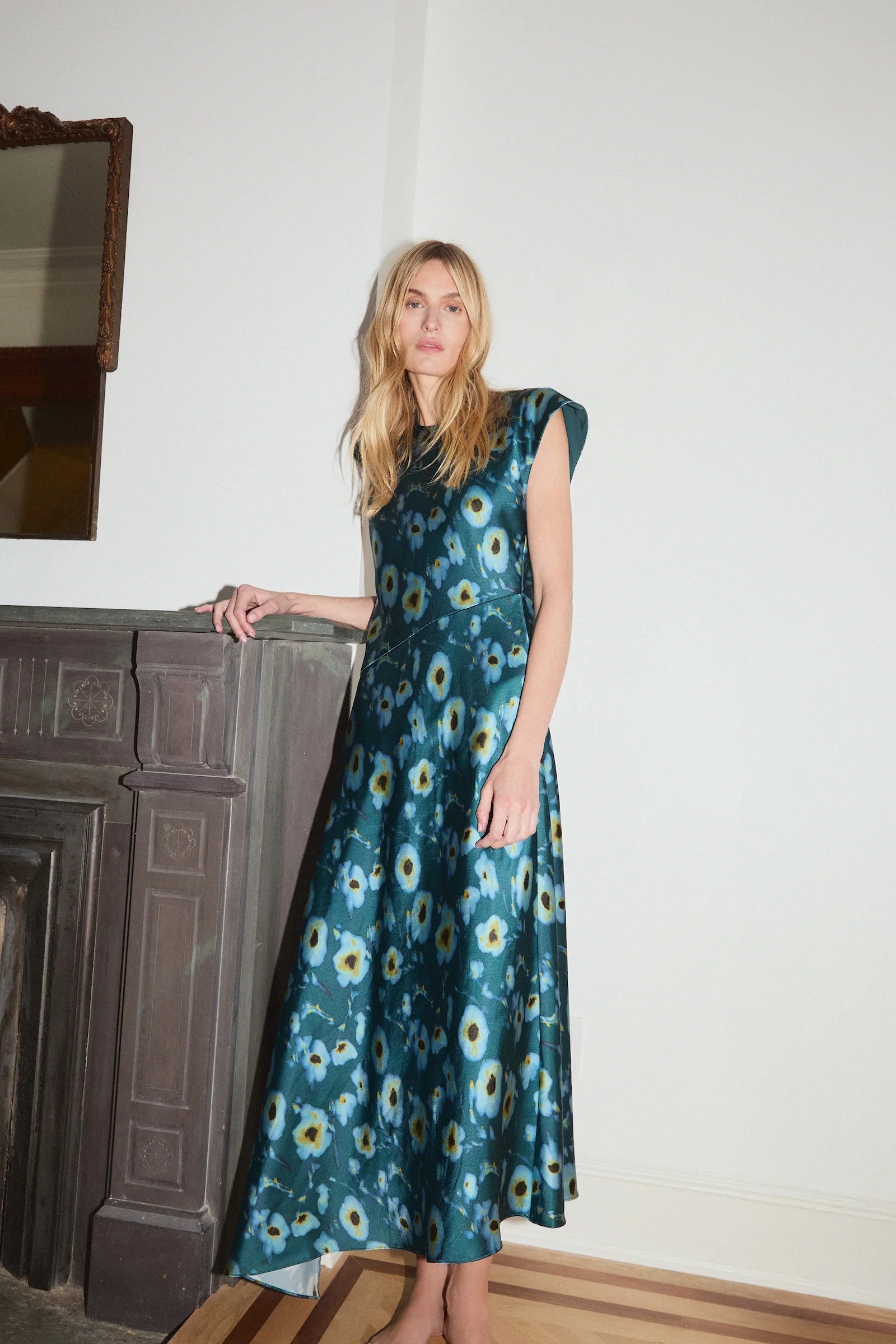 VIOLETA DRESS - Sassanova