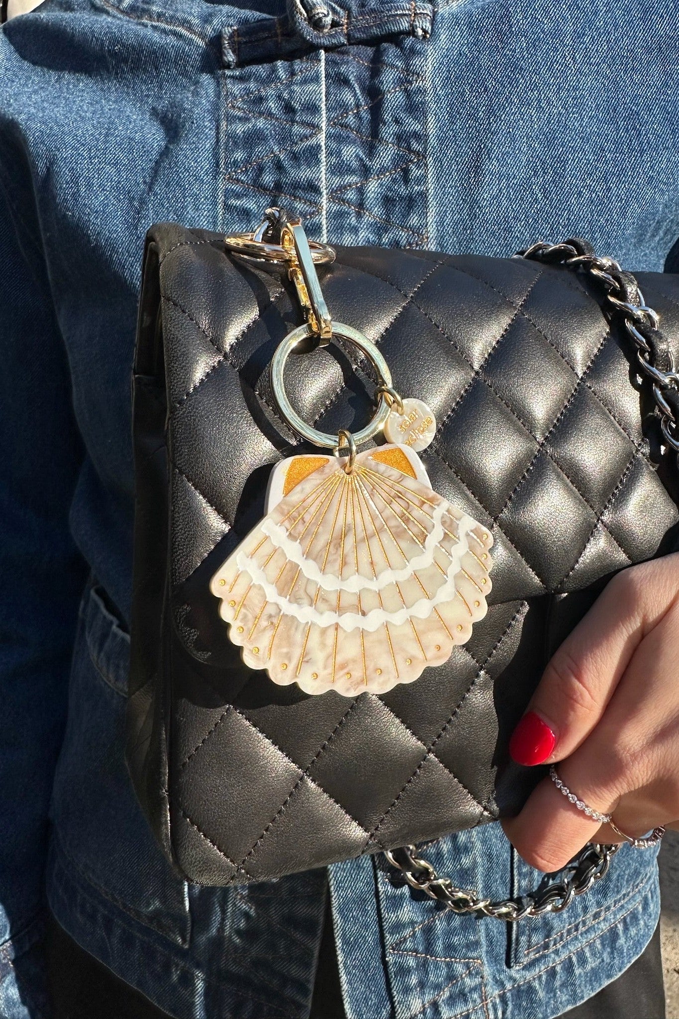 HAND PAINTED SEASHELL BAG CHARM & KEYCHAIN - sassanova