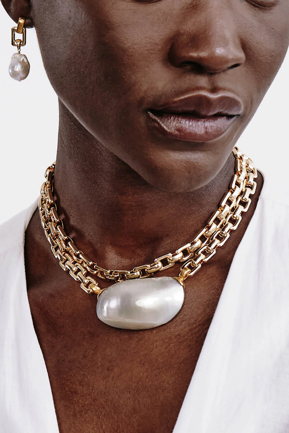 GREY PEARL CABOCHON NECKLACE (NGZ-15265LQ)
sassanova