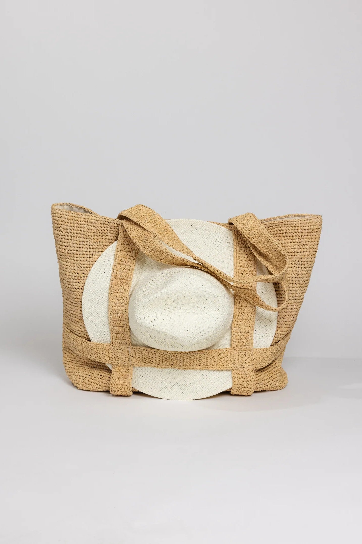THE ORIGINAL STRAW TRAVELER BAG- NATURAL - Handbags - Sassanova