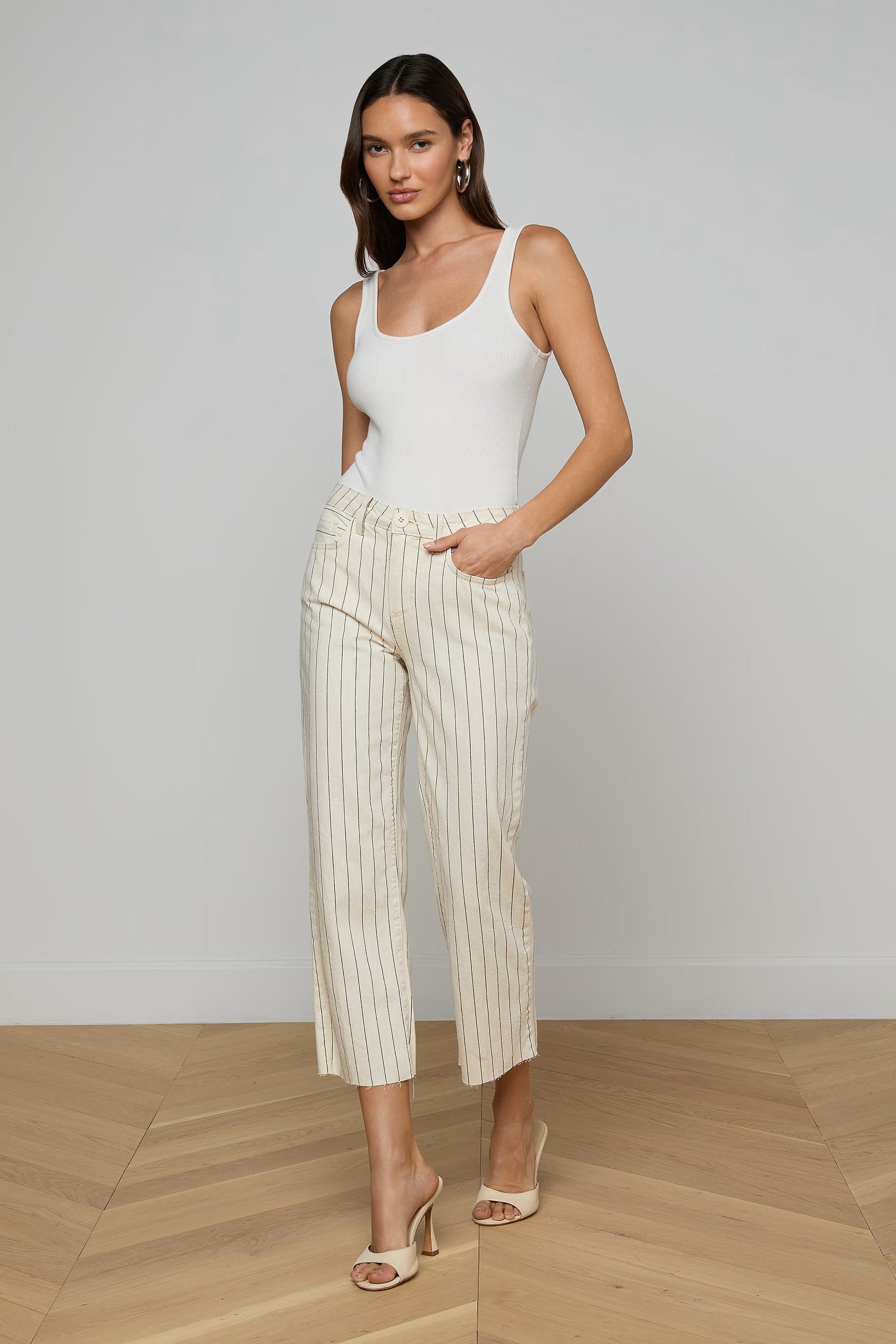 WANDA HIGH RISE CROP WIDE LEG - Pants - Sassanova