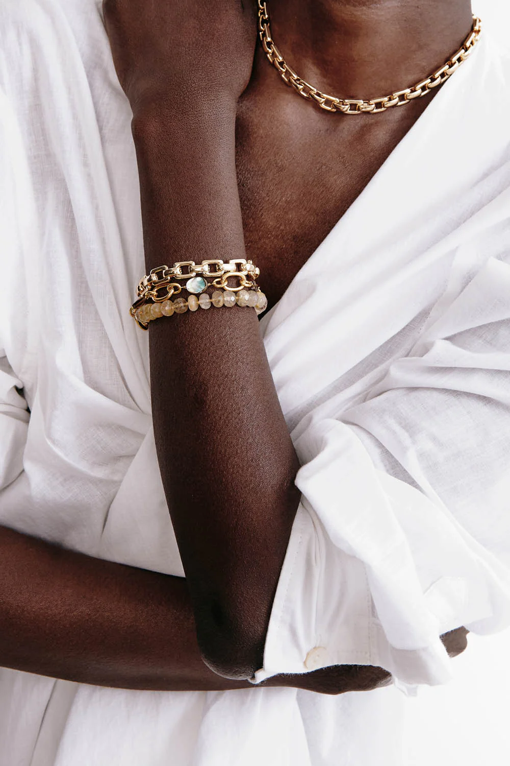 RECTANGLE CHAIN BRACELET- GOLD (BGZ-6336)
sassanova