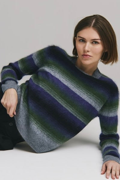 BRUSHED OMBRE STRIPE CREW
sassanova