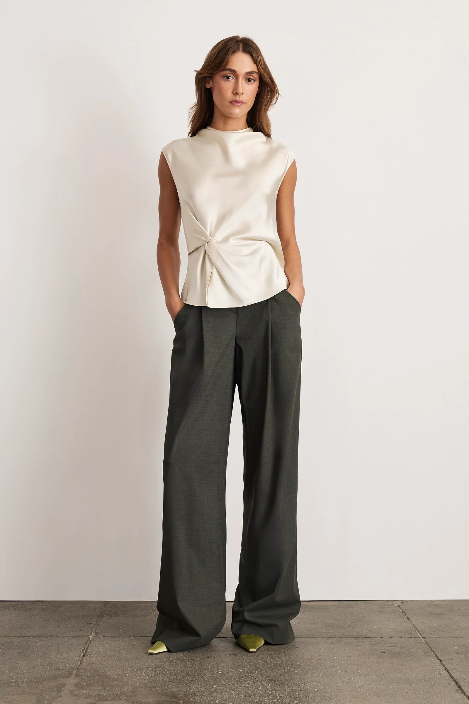 ROBIN TOP - Blouses - Sassanova