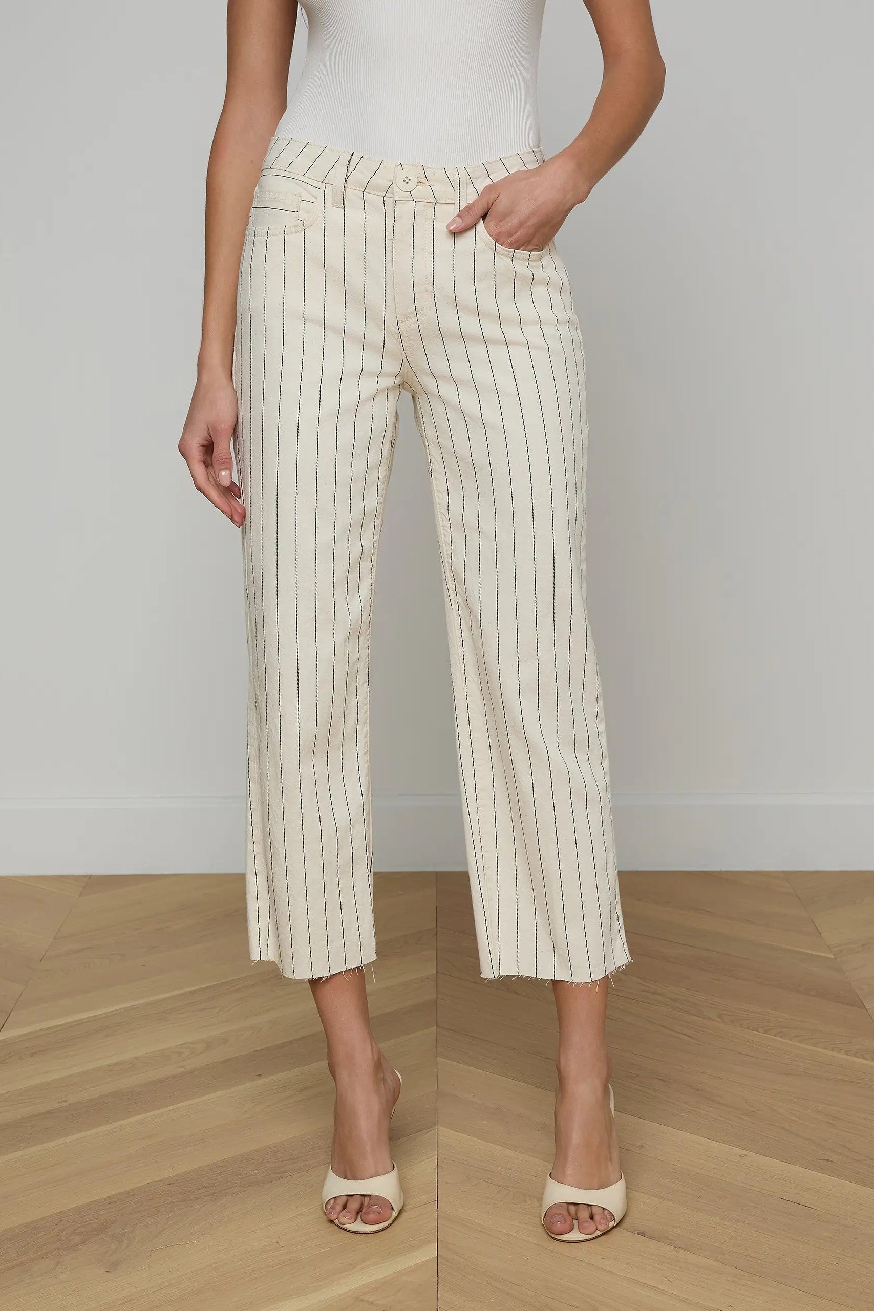 WANDA HIGH RISE CROP WIDE LEG - Pants - Sassanova