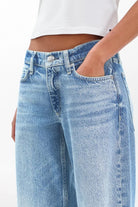 FEATHERWEIGHT SAIGE ANKLE STRAIGHT JEAN - Jeans - Sassanova