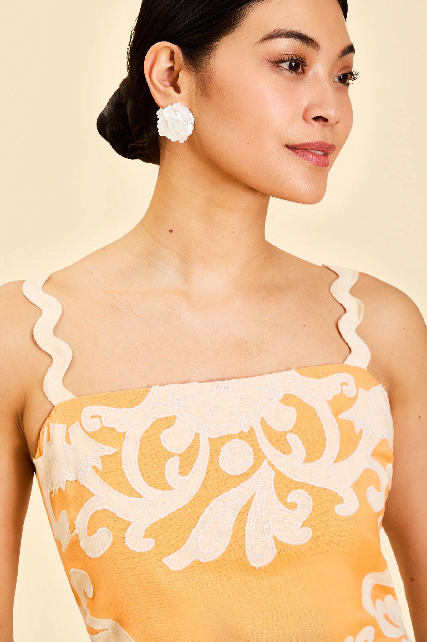 SAMMY EMBROIDERED MIDI DRESS - Dresses - Sassanova