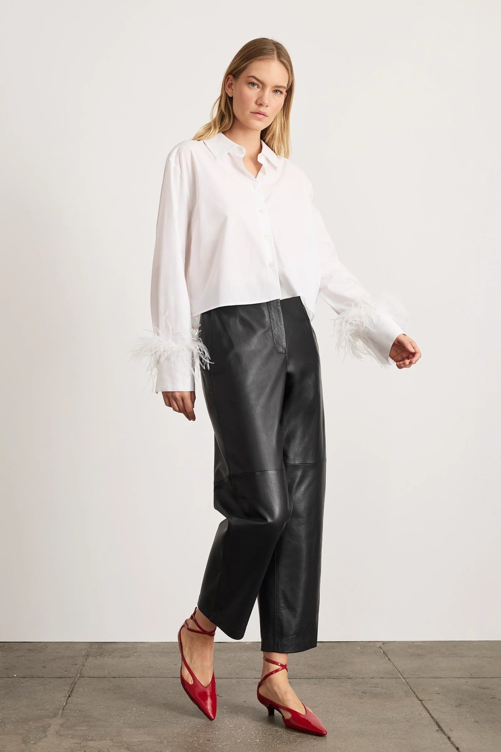 LARGAUX FEATHER TOP - Blouses - Sassanova