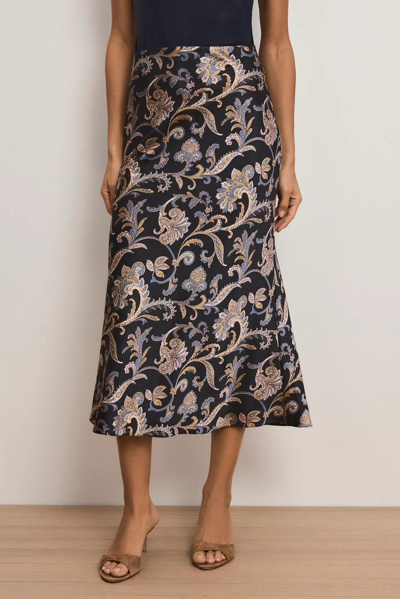 CLOVER SKIRT - Skirts - Sassanova