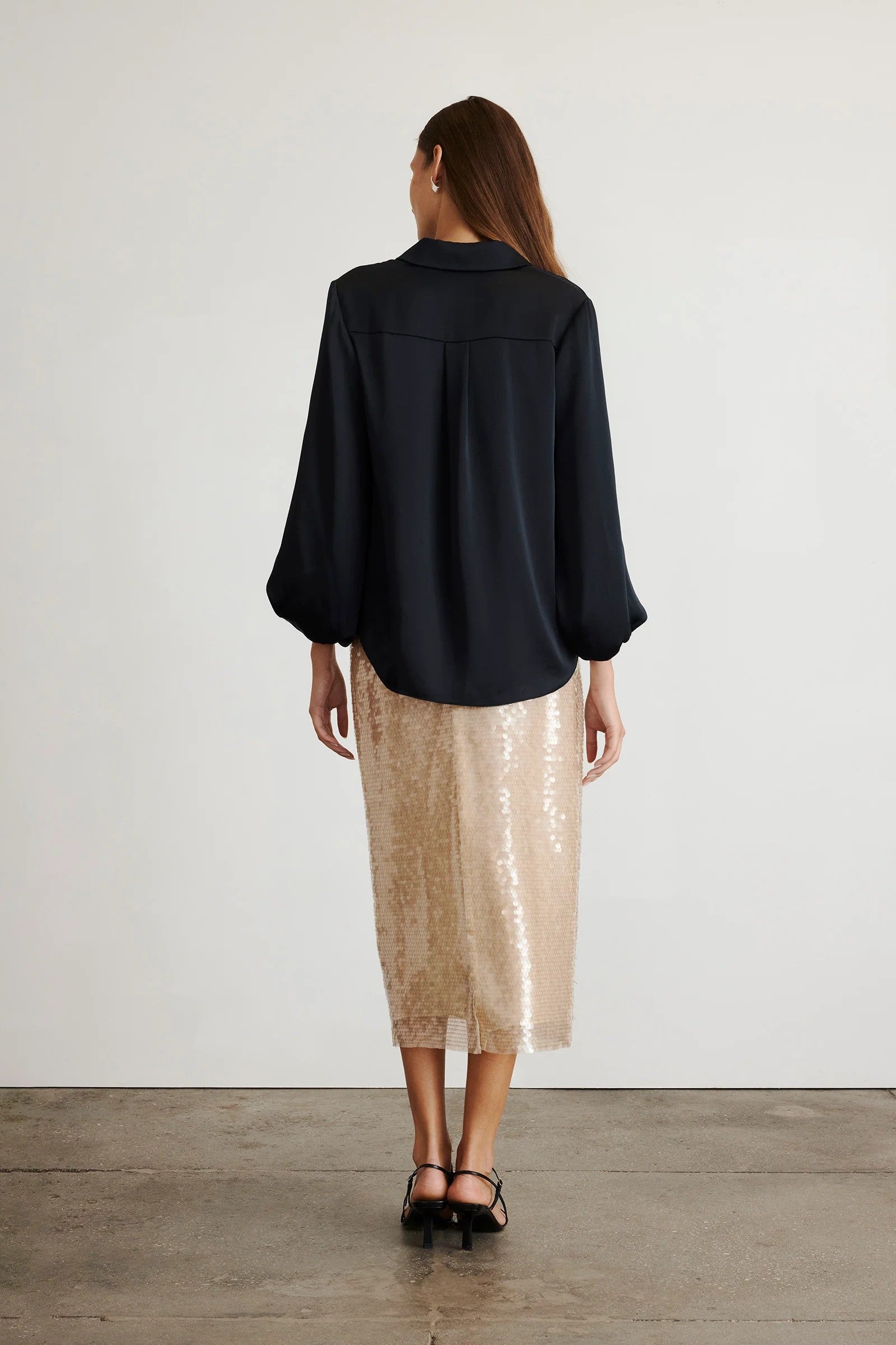 Marina top in solid silky black with button-down detailing-sassanova