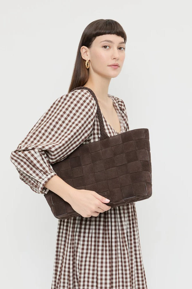 KLARA WIDE WOVEN TOTE-Sassanova