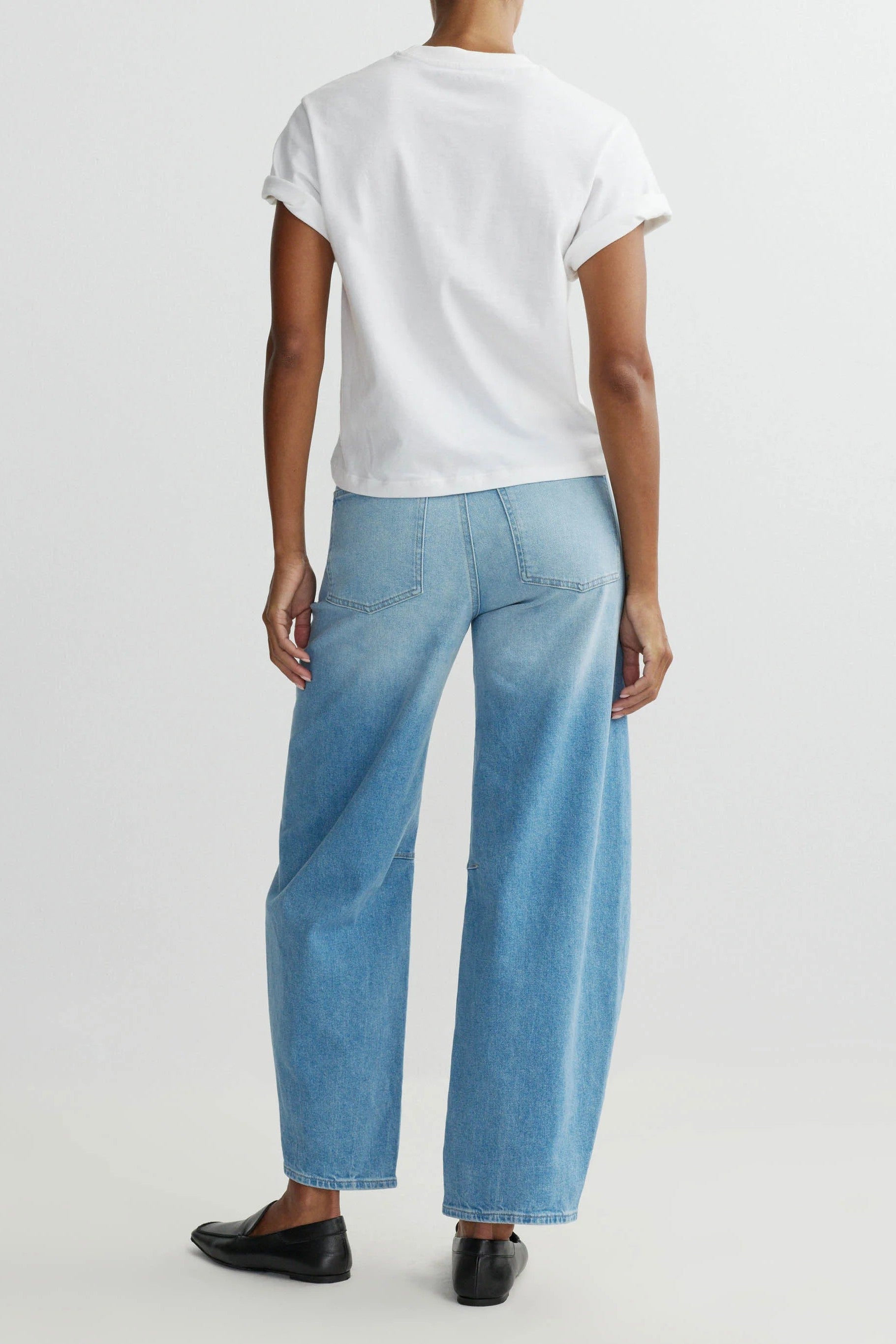 MIRO BARREL HIGH RISE JEAN - Jeans - Sassanova