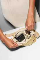 METRO SCOUT CROSSBODY DELUXE - Sassanova