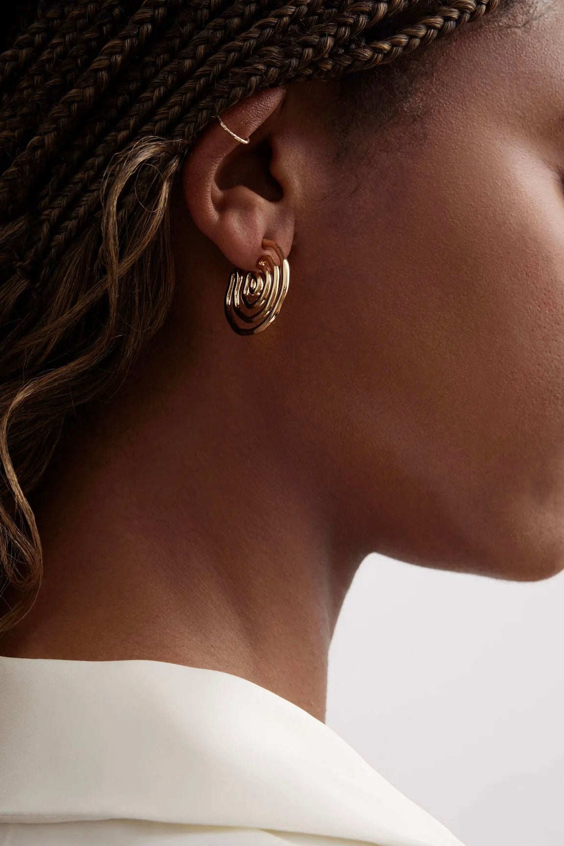 VARICK HOOPS- GLD
sassanova