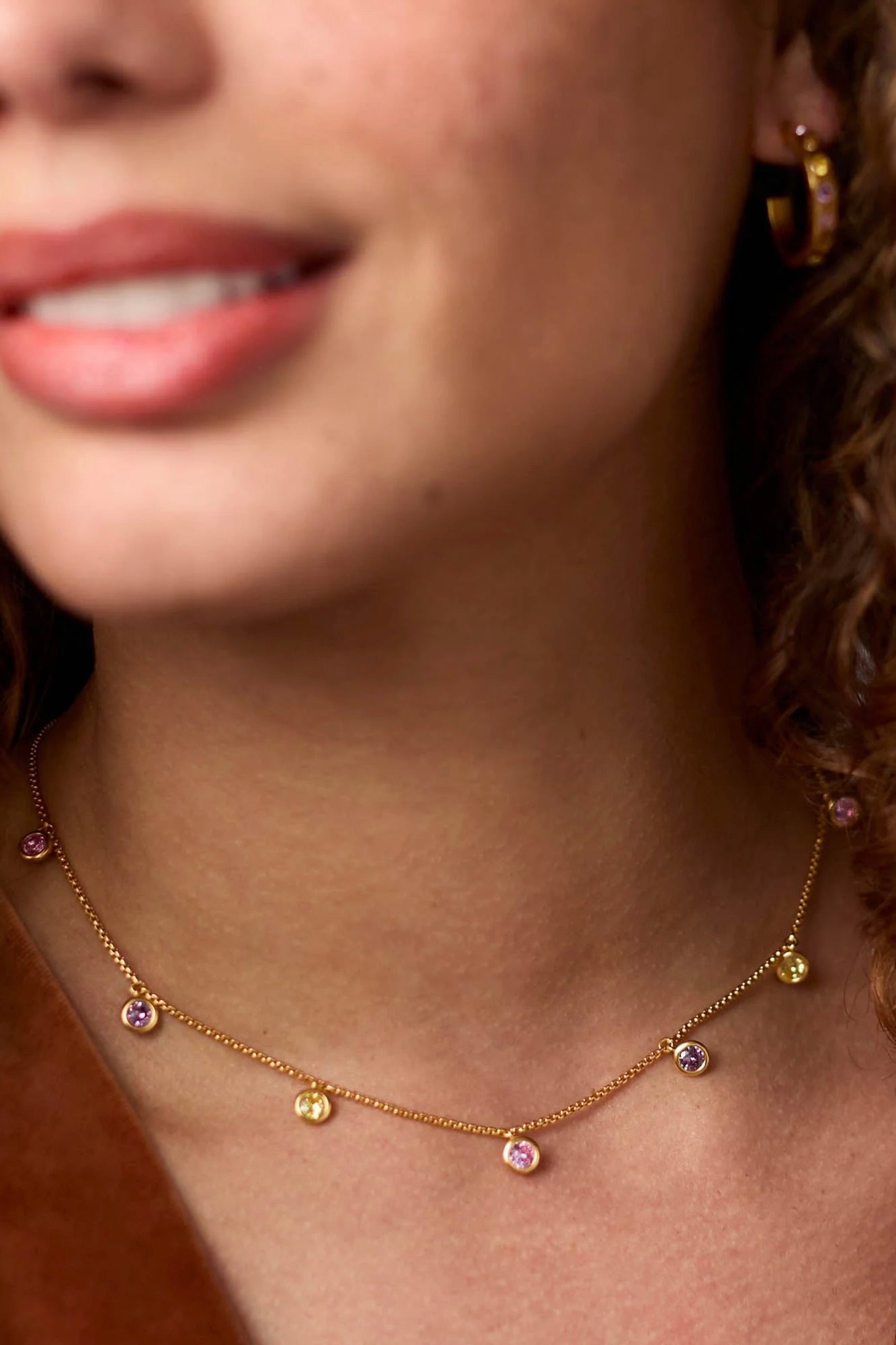 RAINBOW DELICATE CHARM NECKLACE
sassanova