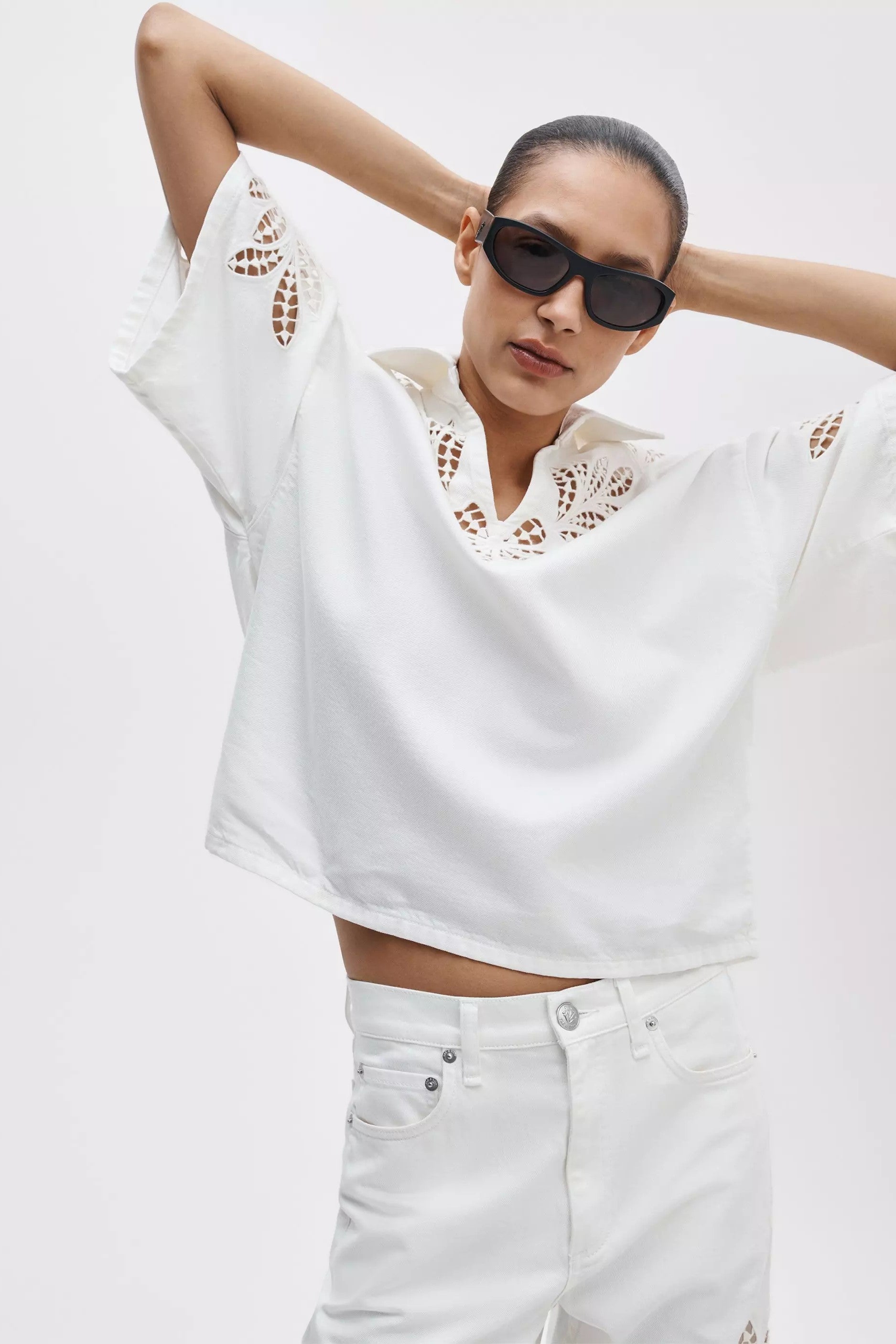 ULTRA FEATHERWEIGHT LUCY POP OVER SHIRT - Blouses - Sassanova