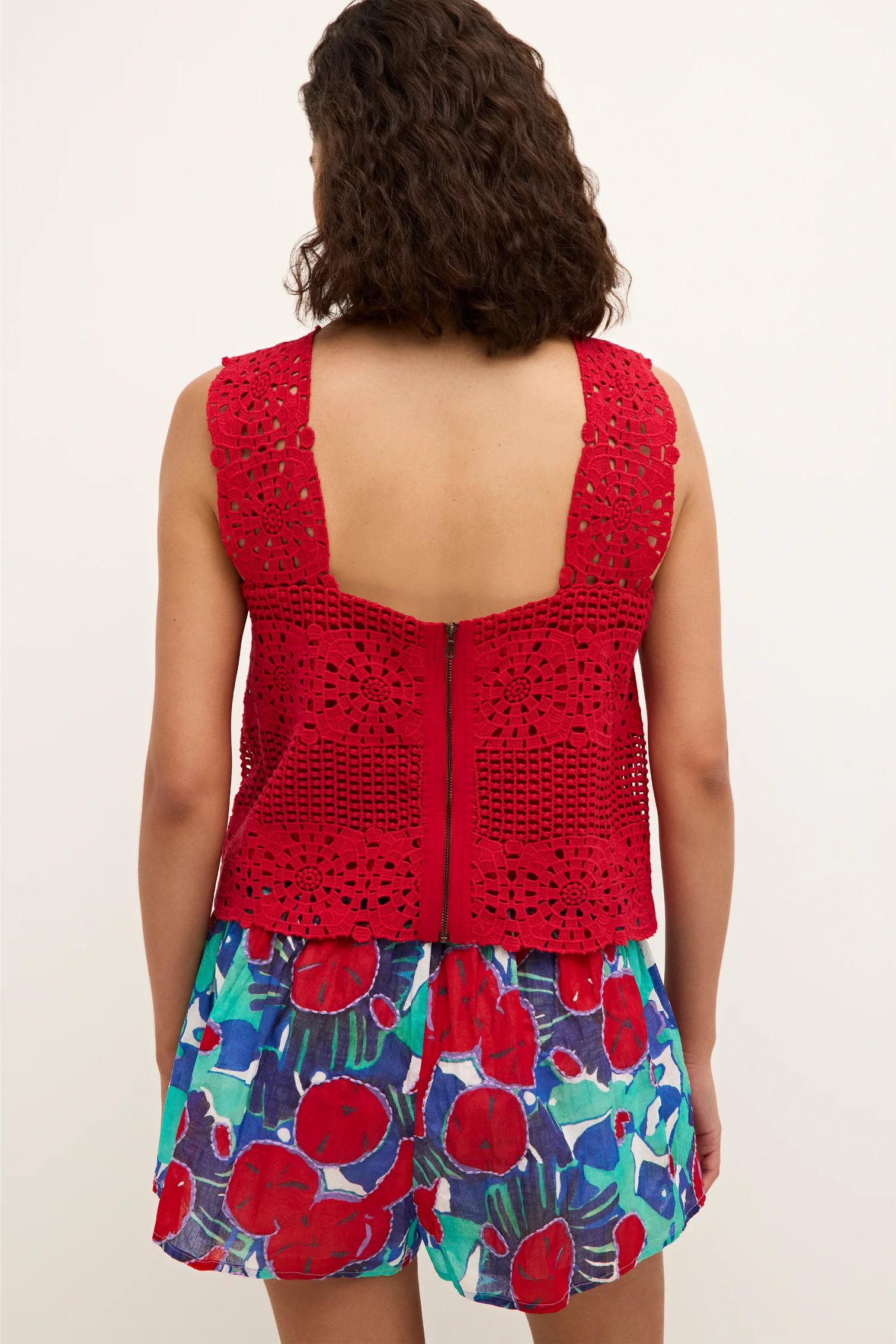 KEELEY TOP
sassanova