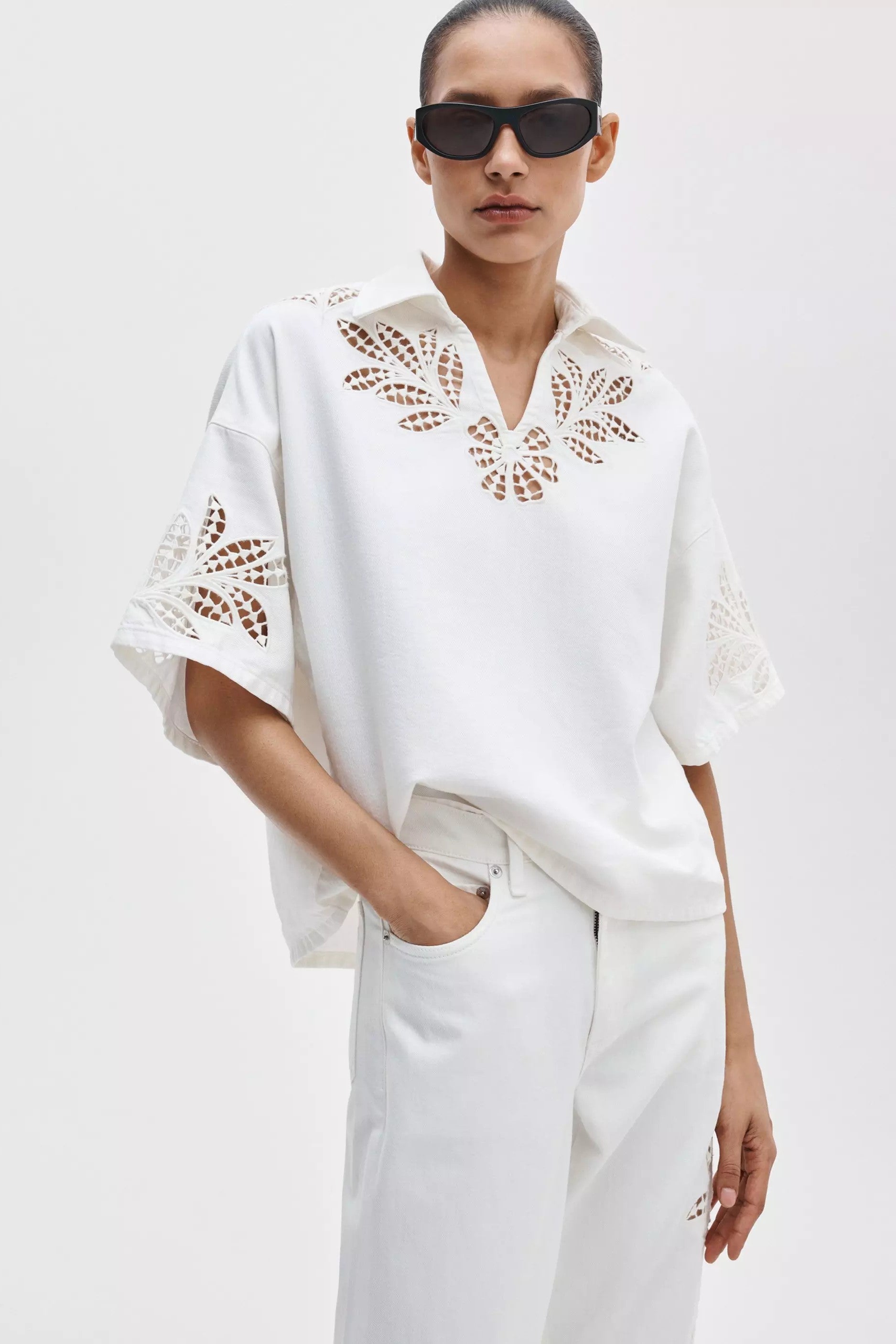 ULTRA FEATHERWEIGHT LUCY POP OVER SHIRT - Blouses - Sassanova