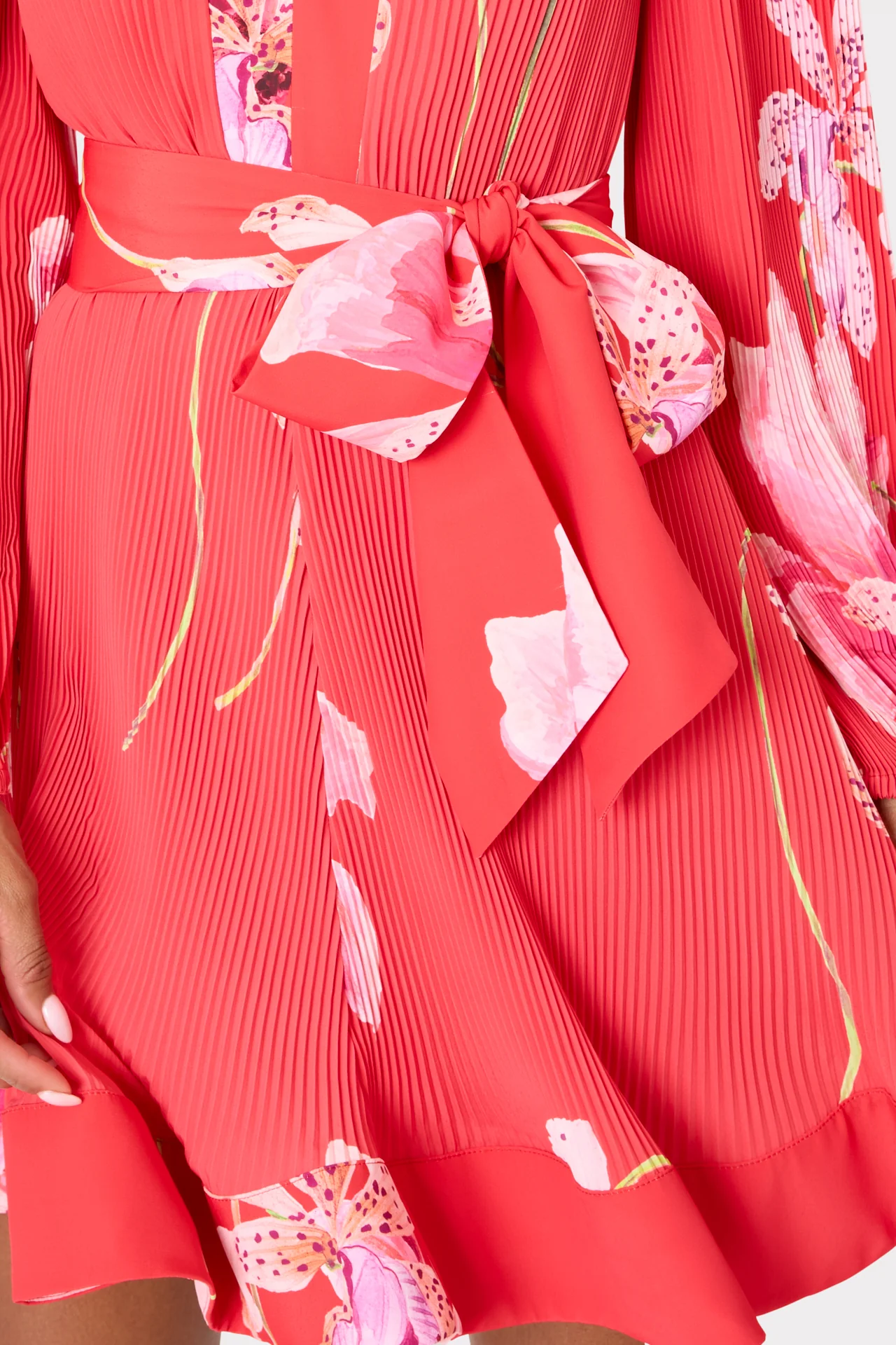 LIV FLORAL  PLEATED MINI DRESS - Dresses - Sassanova