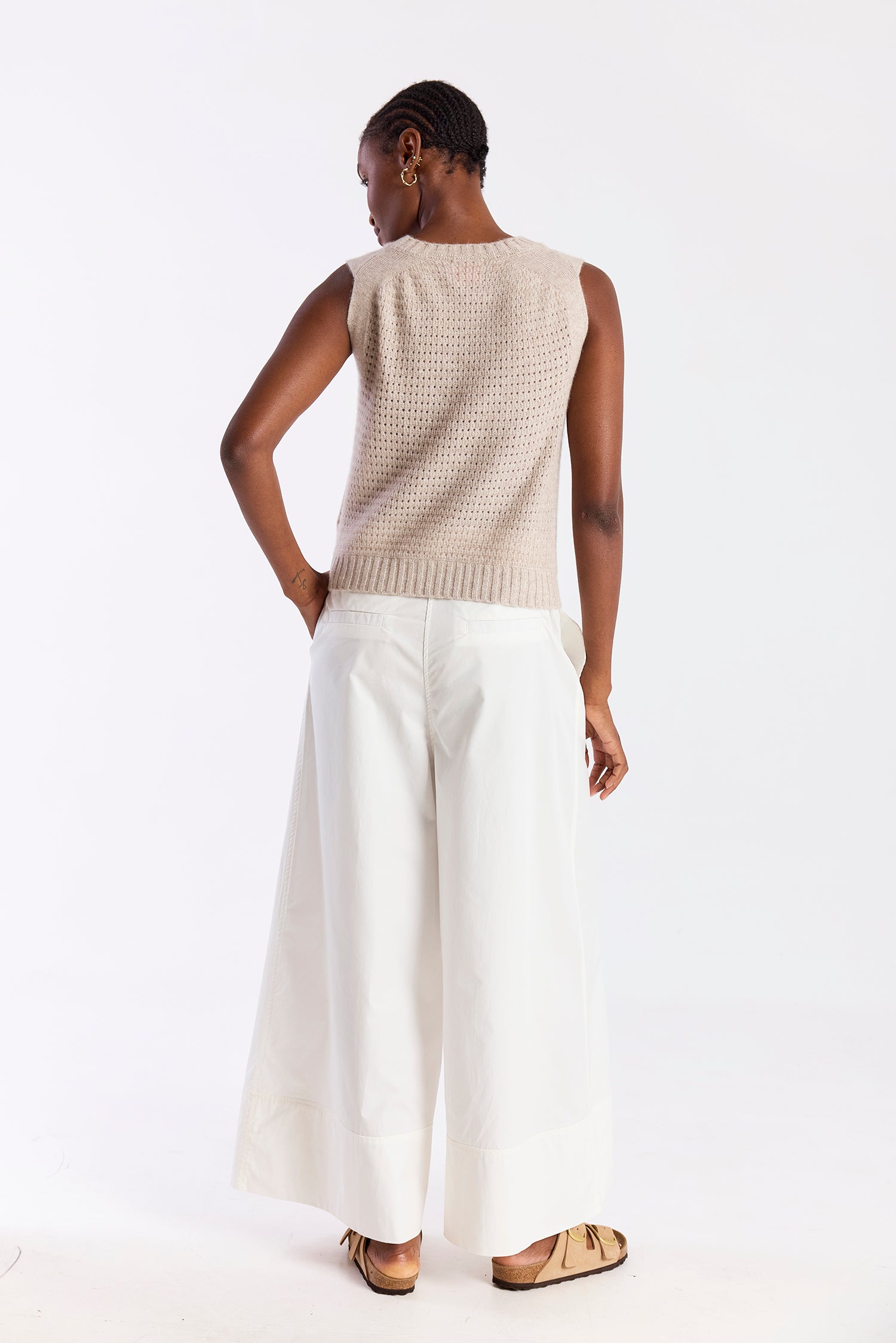 CREW NECK TANK - Sweaters - Sassanova