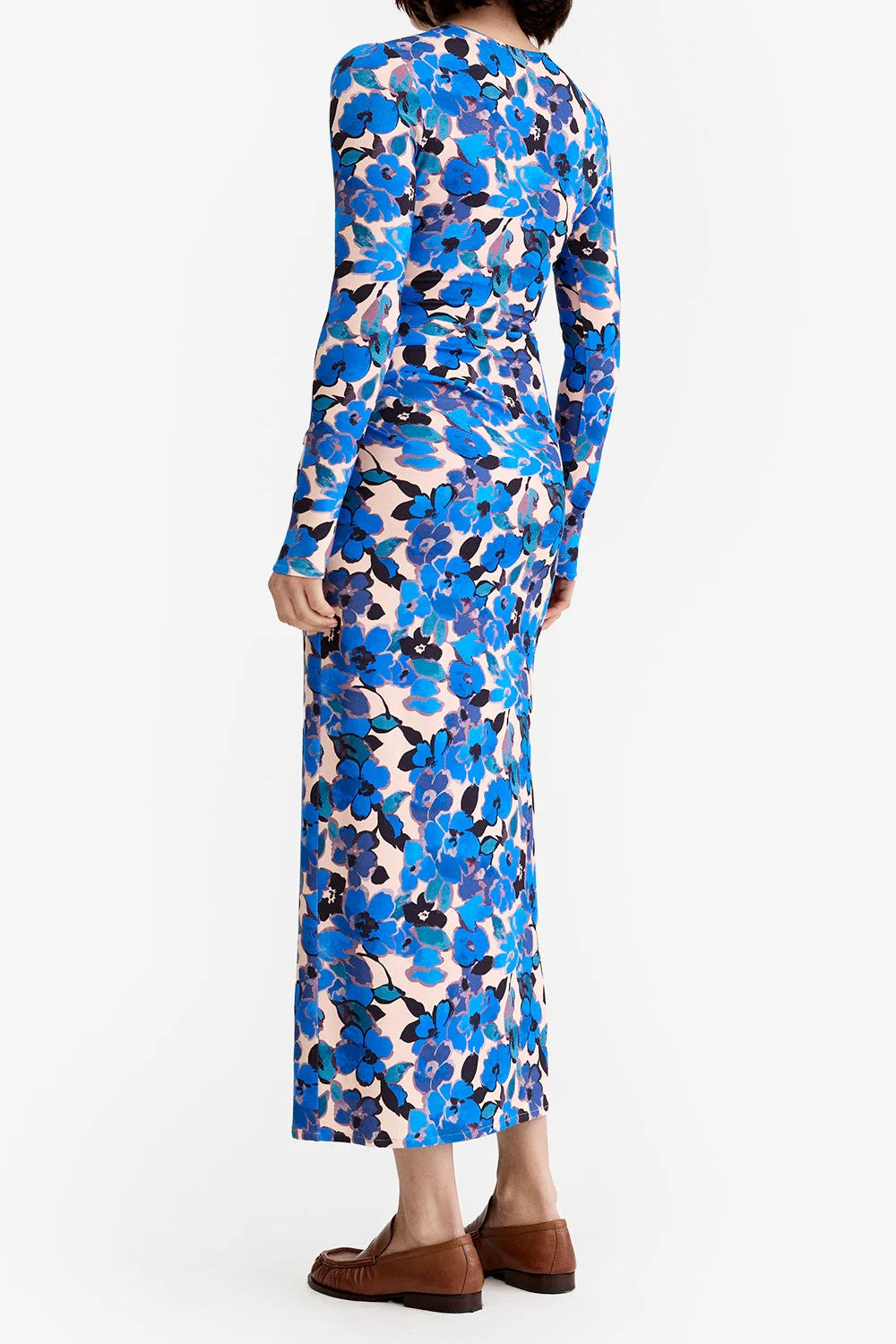 RUCHED CREWNECK MIDI DRESS - Dresses - Sassanova