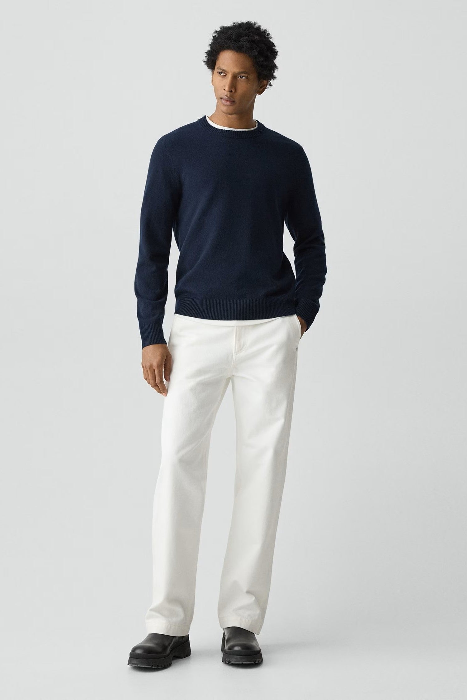 HILLES CASHMERE CREW-novaman