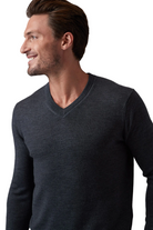 CLASSIC V-NECK (HWC19391)-novaman