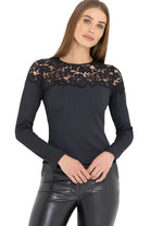 ONA LACE COMBO TOP
sassanova