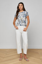 RESSI SHORT SLEEVE WATERCOLOR BUTTERFLY TEE - T-shirts - Sassanova