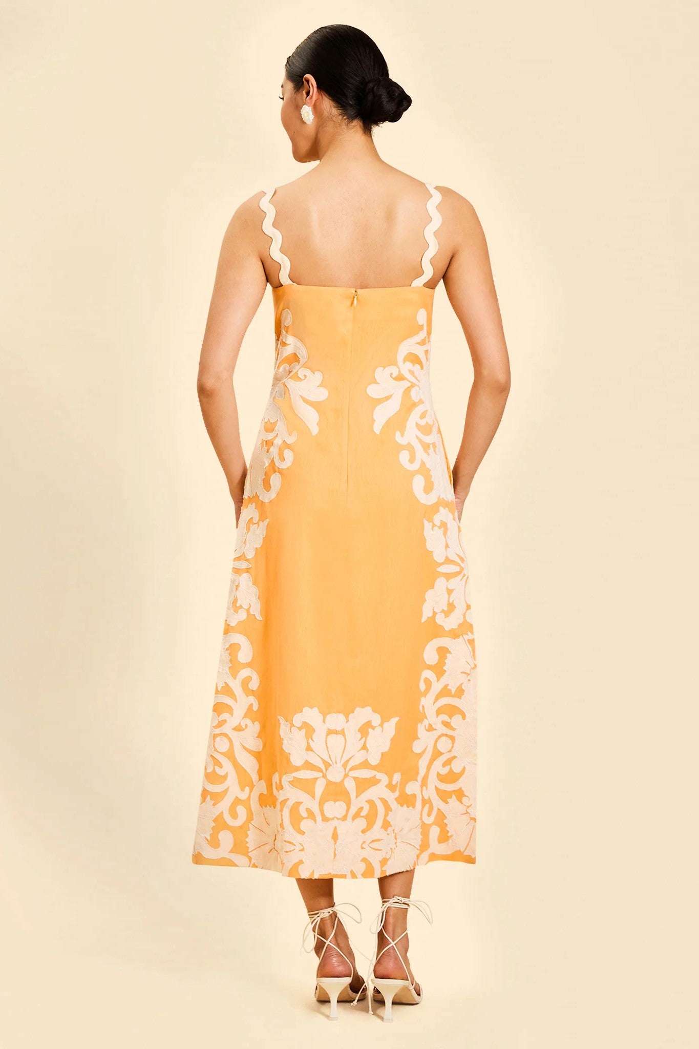 SAMMY EMBROIDERED MIDI DRESS - Dresses - Sassanova