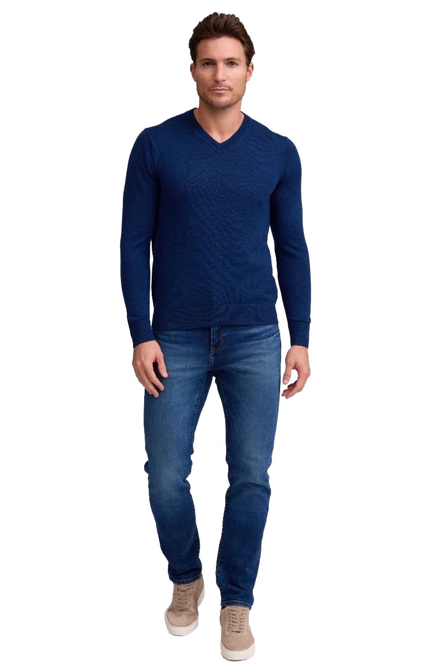CLASSIC V-NECK - Sweaters - Novaman