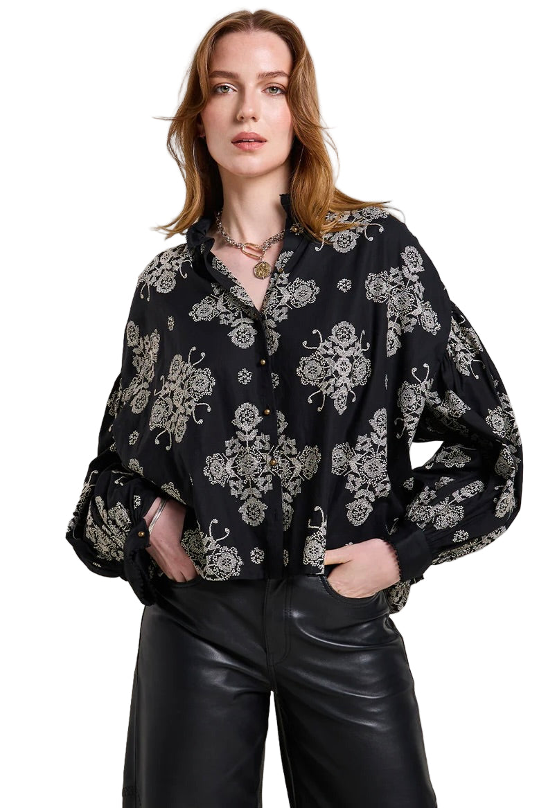 BOULEVARD TOP - Blouses - Sassanova