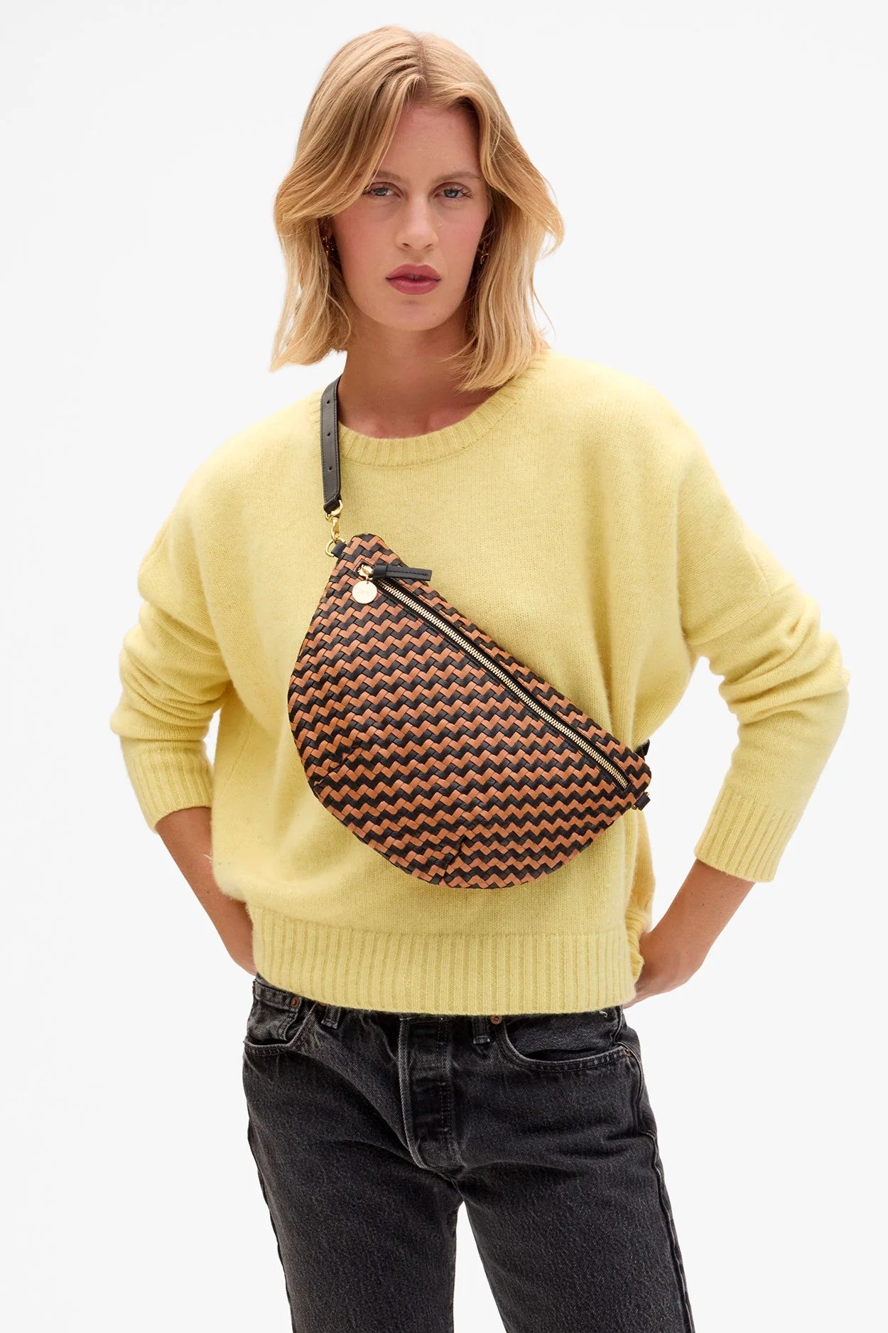 GRANDE FANNY WOVEN ZIG ZAG - Handbags - Sassanova