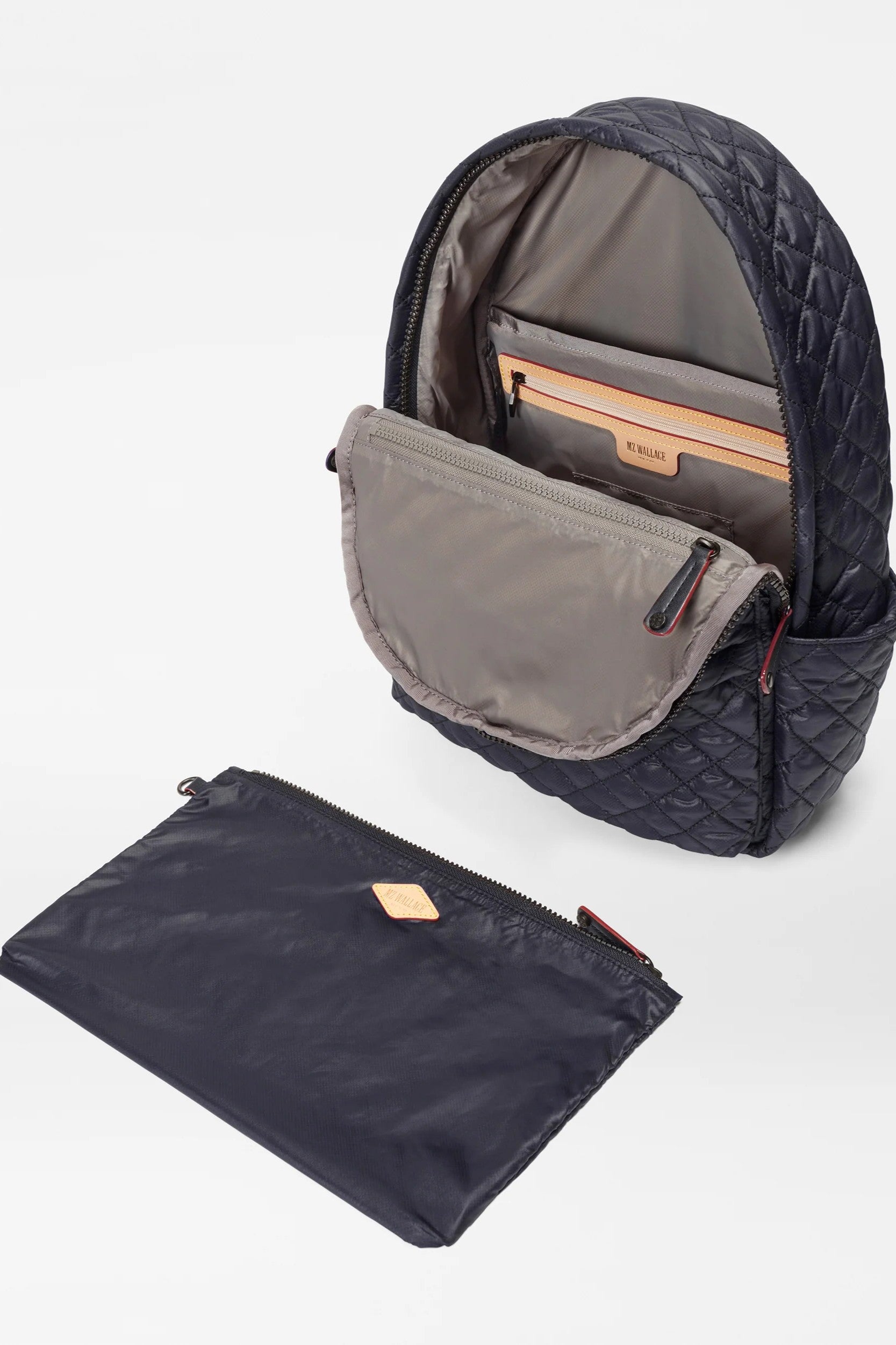 METRO BACKPACK DELUXE - Handbags - Sassanova