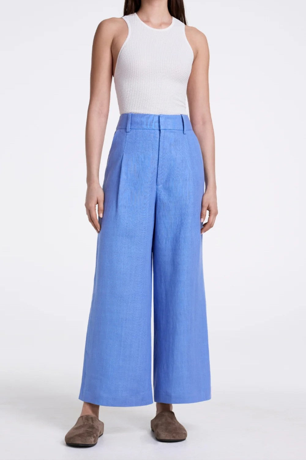 LINEN CROPPED PLEATED TROUSER - Pants - Sassanova