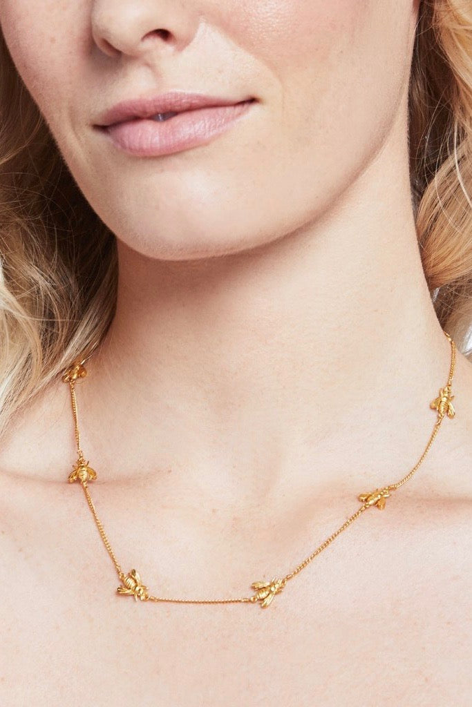 BEE DELICATE STATION NECKLACE
sassanova